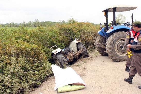 Samsun'da Traktör Su Kanalına DÜştü 1 Ölü