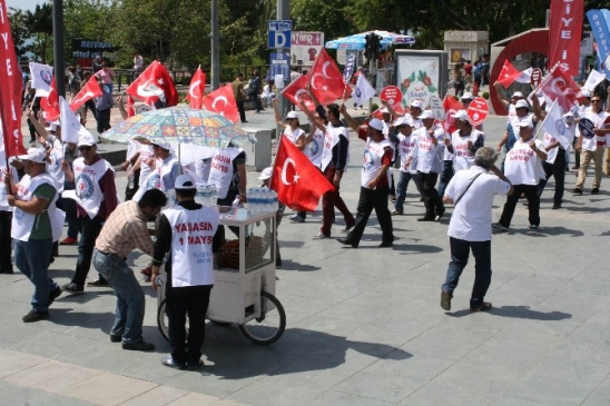 Antalya'da Olaysız 1 MAYıs Kutlamaları