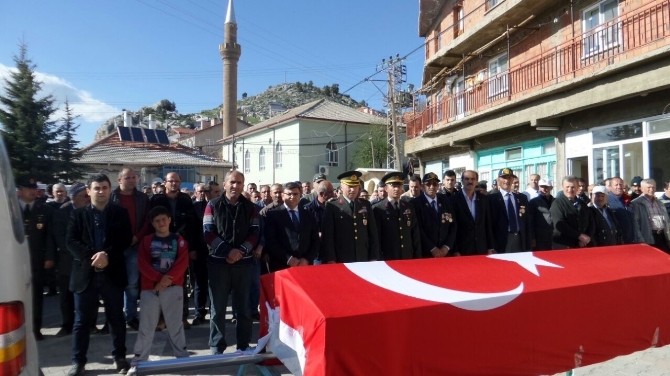 Kore Gazisi Derebucak'ta Son Yolculuğuna Uğurlandı