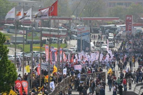 Bursa'da Polis Biber Gazı Değil Karanfil Attı