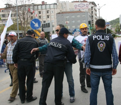 Afyonkarahisar'da "1 MAYıs Emek Ve Dayanışma Günü" Kutlamaları