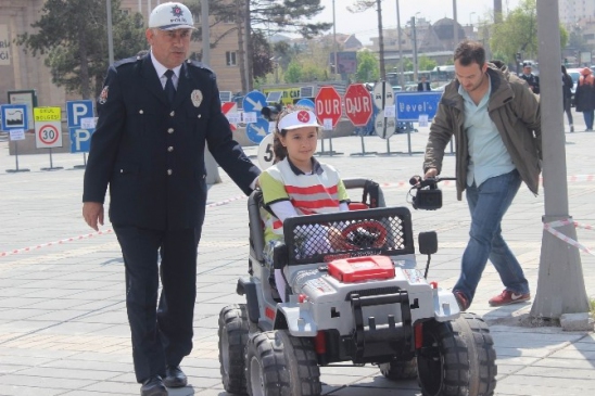 Trafik Güvenliği Ve Eğitim Haftası Kutlandı