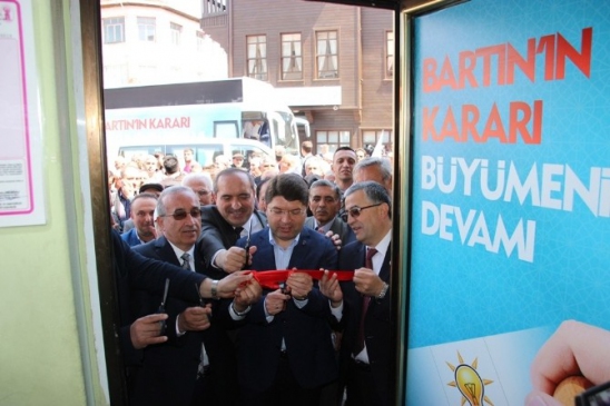 AK Parti Ulus İlçesi'nde 3 Seçim Bürosu Açtı