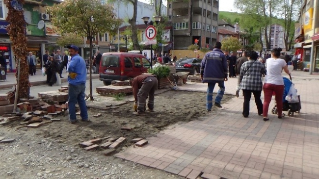 Başkan Kantarcı'dan Çaycuma'ya Mekik Ve Elektrikli Golf Arabası