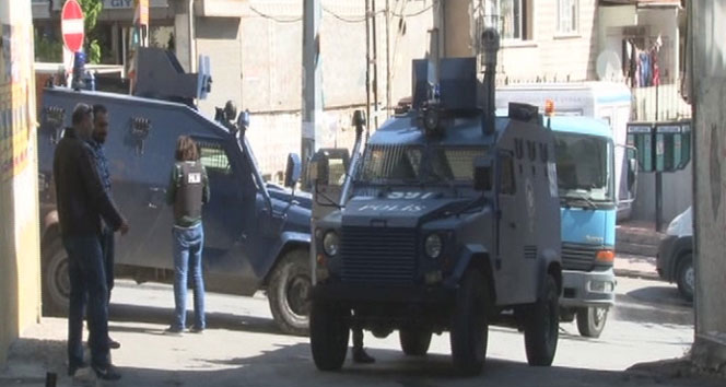 Beyoğlu’nda tam 10 dakika arayla gasp ve soygun!