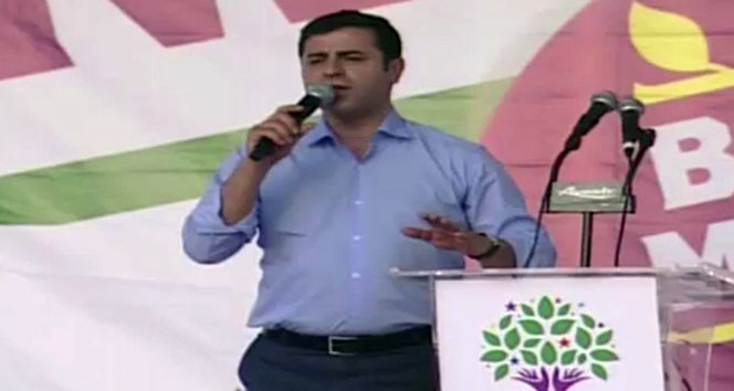 Demirtaş 'Başbakanımızı, Cumhurbaşkanı’na karşı ezdirmeyiz'!