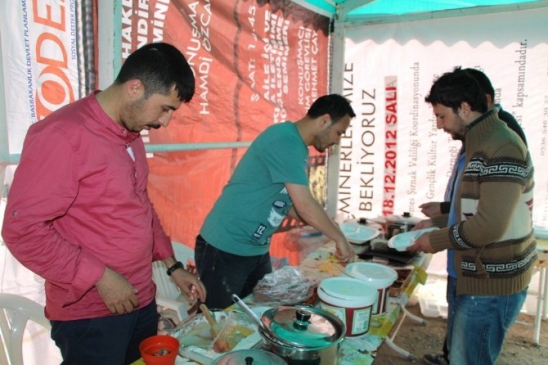 Şırnak Semerkand Buhara Derneği'nden Yardım Kermesi