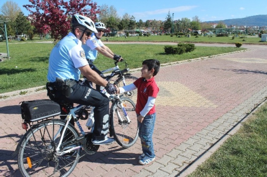 Beyşehir'de Sahil Ve Parklar Bisikletli Polislere Emanet