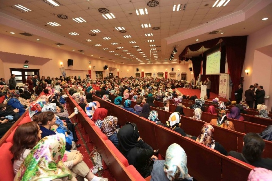 Ak Partili İffet Polat “Cinsiyet Değil Roller Üzerinden Konuşalım”