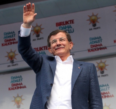 Başbakan Davutoğlu Mersin'de