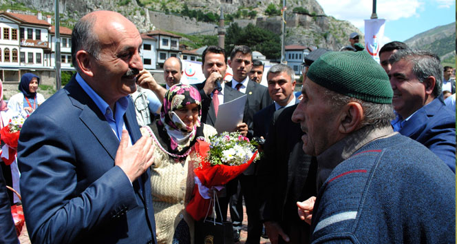 Yaşlı adamla bakanın ‘emeklilere bakmıyorsunuz?' diyaloğu!