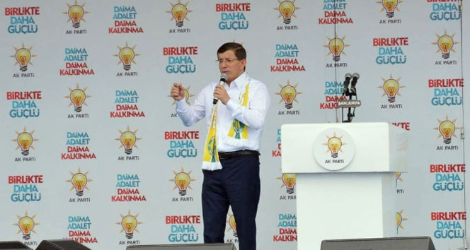 Davutoğlu 'Orada bayrağımız sonsuza kadar dalgalanacak'!