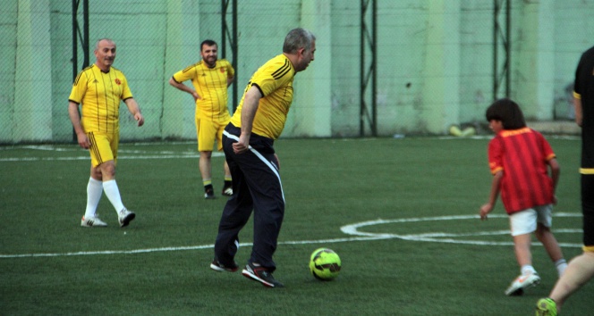 Külünk, Suriyeli çocuklar için sahaya indi!