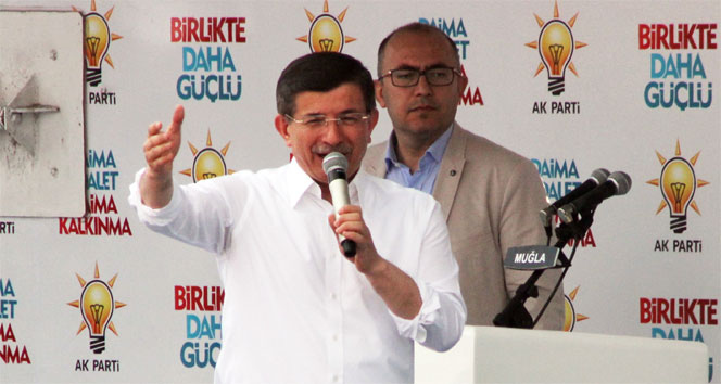 Davutoğlu 'Baş veririz, baş eğmeyiz'!