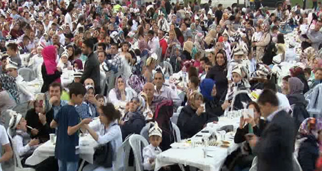 Gaziosmanpaşalı 750 çocuk, Sünnet Şöleni’nde buluştu!