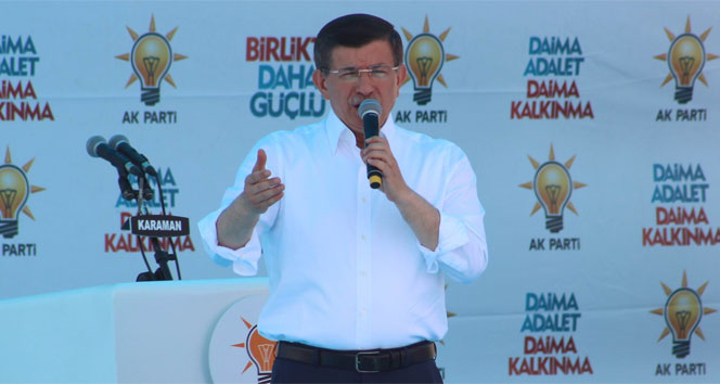 Davutoğlu ‘Dörtlü çeteye ülkeyi bırakmayız’!