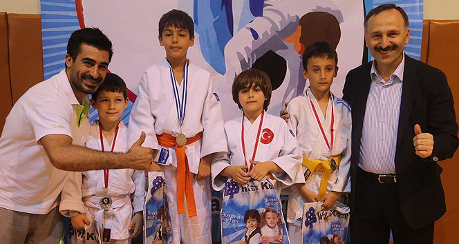 İhlas Koleji’nden judo şöleni!