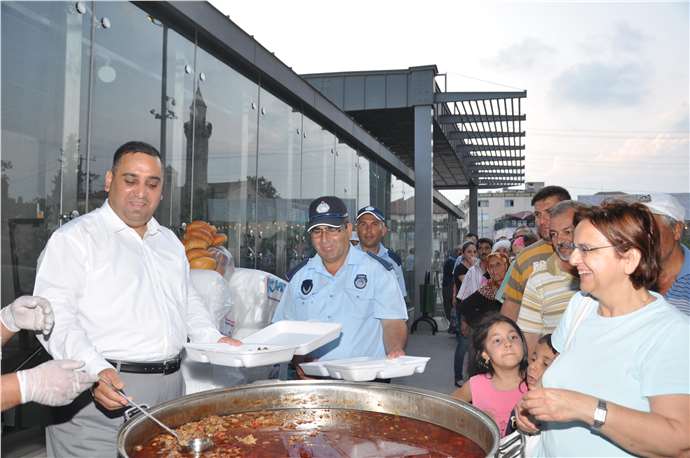 Hz. Danyal (as) Makamı Meydanında Her Gün 5 Bin Kişiye İftar Verilecek