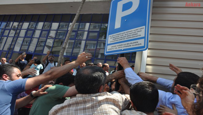 Belediye Otoparkçısı, Genç Esnafı Kalbinden Vurarak Öldürdü