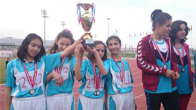 Denizli okul sporları kros yarışları yapıldı