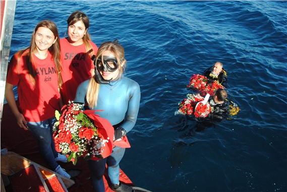 ADTO Başkan Vekili Çetin Akdeniz'de ölen Aylan bebek değil, insanlıktır