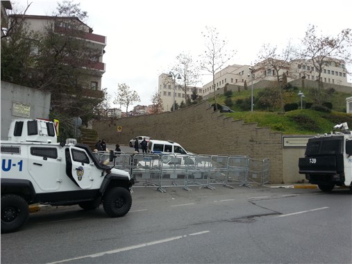 ABD Konsolosluğu'nda güvenlik tedbirleri üst seviyeye çıkarıldı