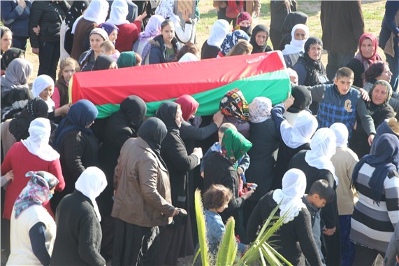 Nusaybin'de hayatını kaybeden 5 kişi toprağa verildi