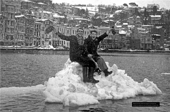 İstanbul'un kış günlüğü sergisi fotoğraf severler ile buluşuyor