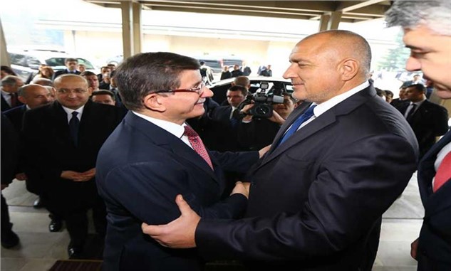 Davutoğlu, Bulgar mevkidaşı Borisov'la görüştü