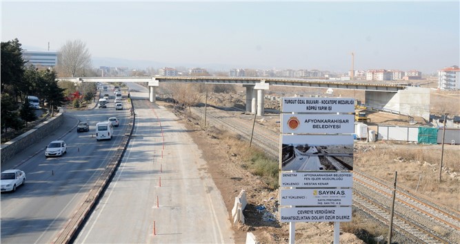 Uydukent’e ulaşım sağlayacak köprü en kısa sürede tamamlanacak