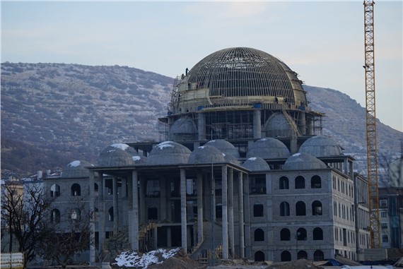 Nevşehir Külliyesi’nin yapımı devam ediyor