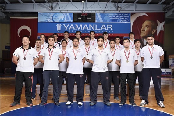 Yamanlar'dan çifte şampiyonluk