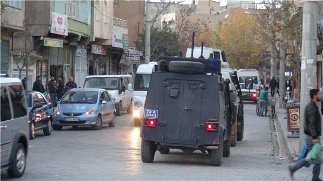 Nusaybin'de tüm ilçeye yasak uygulanacağı söylentisi paniğe neden oldu