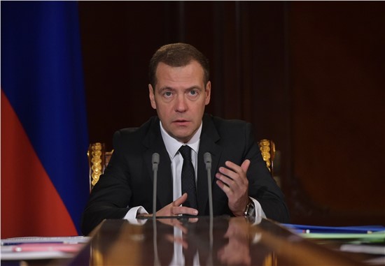 Medvedev Ukrayna'dan borcumuzu cezasıyla almalıyız