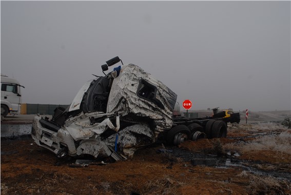 Kırıkkale’de iki ayrı trafik kazası 3 ölü, 10 yaralı