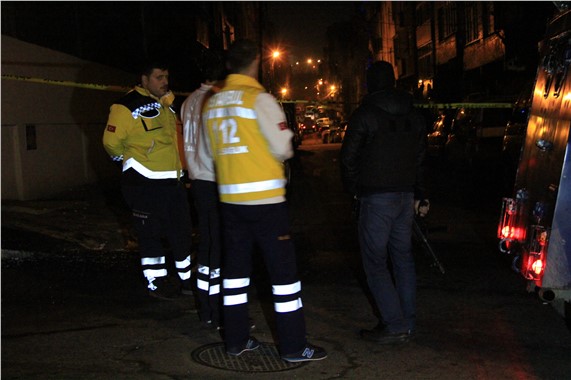 Gaziosmanpaşa'da terör operasyonu 2 terörist öldürüldü, 4 polis yaralı