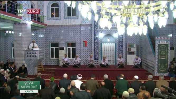 Veysel Karani Camii doldu taştı