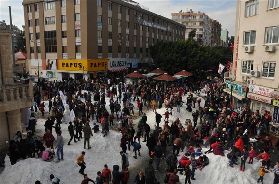 Tarsus’ta Kartopu Savaşı 