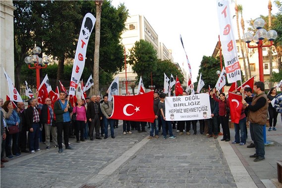 Mersin'de teröre karşı yürüdüler