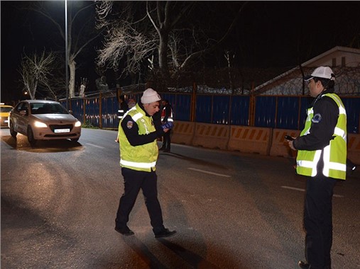 İstanbul Ataşehir'de Bomba Paniği