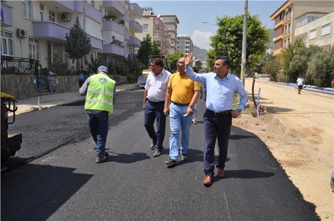 Anamur 19 Mayıs Caddesinde Sıcak Asfalt Çalışması