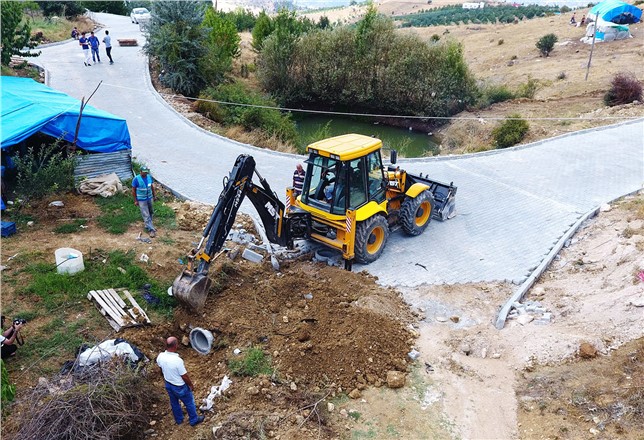 Erdemli Belediyesinden Hacıalanı'nda Parke Çalışması