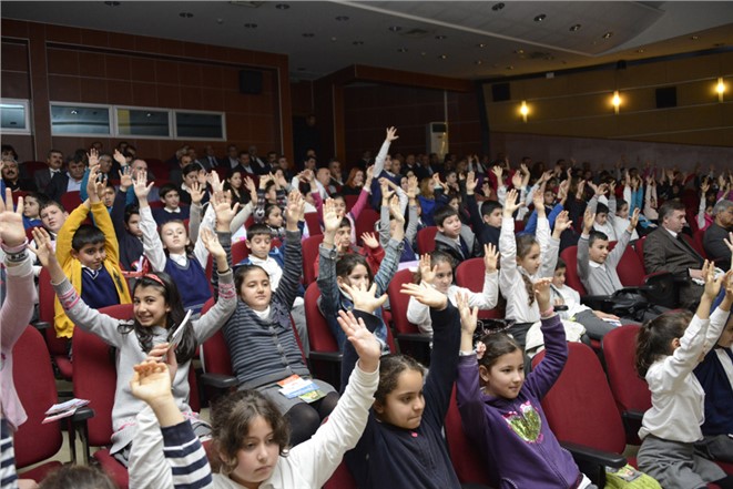 Çocuk İstismarı İle Eğitimli Mücadele