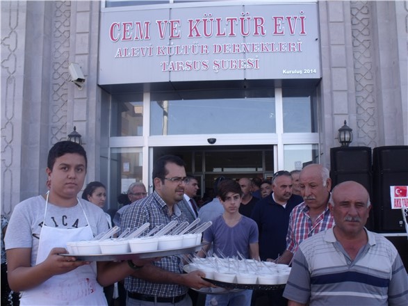 Alevi Kültür Derneği Tarsus Şubesinin  Aşure günü etkinliği