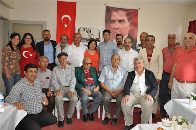 Mersin Yazarlar Derneğinde Cumhuriyet kutlaması