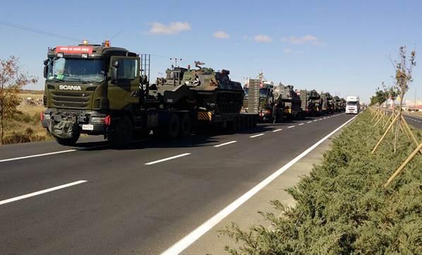 Tanklar Ankara'dan Sınırlara Doğru Yola Çıktı