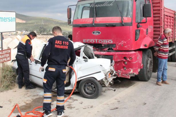 Feci Kaza: 4 Ölü 1 Yaralı