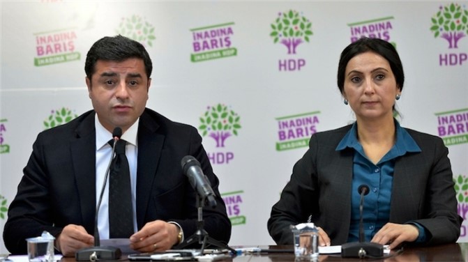 HDP'den Demirtaş Dahil Toplamda 8 Milletvekili Tutuklandı