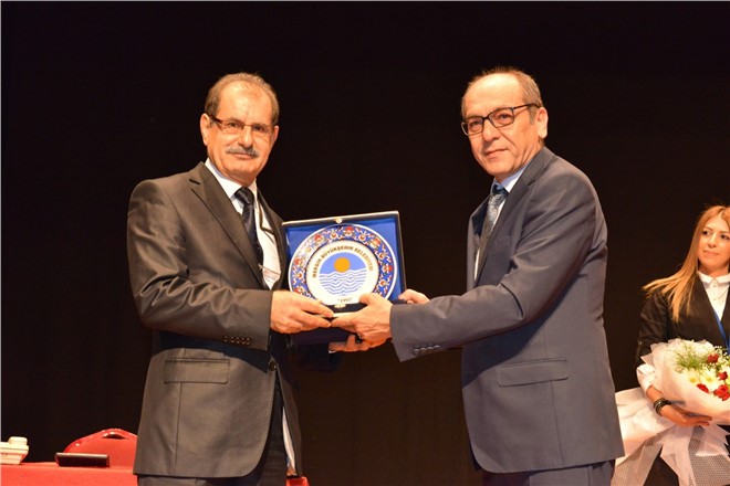 Mersin Büyükşehir Belediyesİ Genel Sekreteri Devran Kutlugün,"Belediye olarak tek amacımız mükemmel hizmeti verebilmektir".