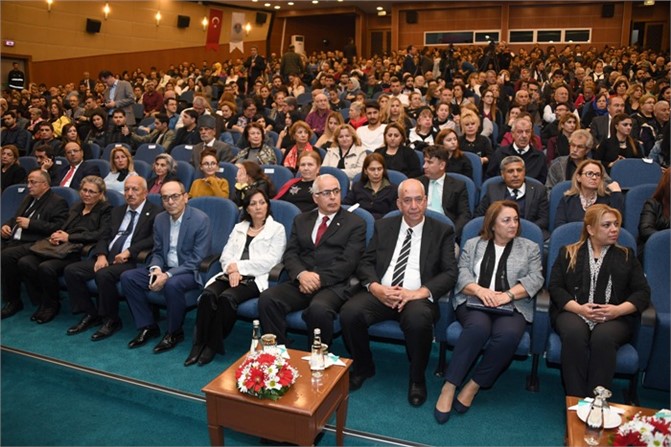 Atatürk’ün Sevdiği Şarkıların Notaları Mersin’den Yükseldi